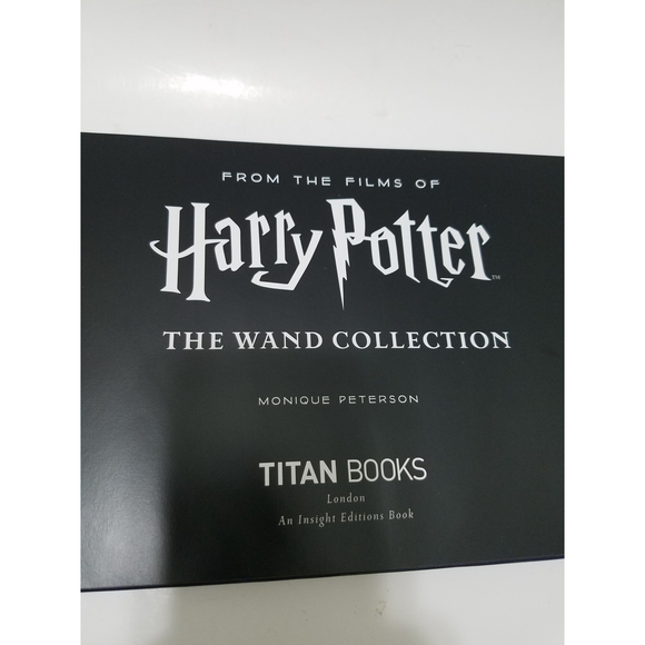 Harry Potter - The Wand Collection Hardcover Titan Books - Picture 8 of 10